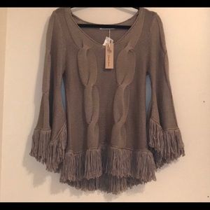 CATWALK STUDIA FRINGED BELL SLEEVE SWEATER SMALL